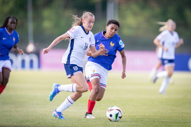 Taaryne Job et les Bleuettes ont cédé face à l'Angleterre Taaryne Job et les Bleuettes ont cédé face à l'Angleterre