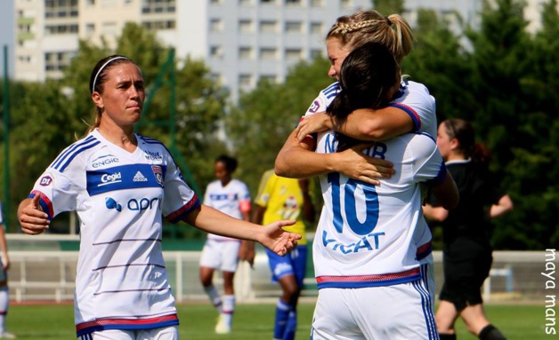 Lyon débute par une victoire 7-0 (photo Maya Mans/olfootfeminin.com)