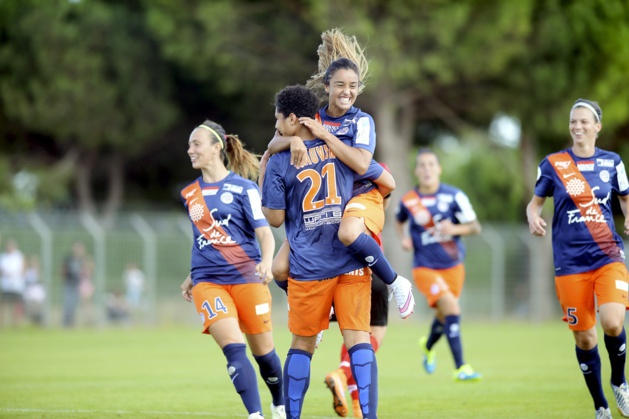Valérie Gauvin, buteuse félicitée samedi dernier (photo MHSC)