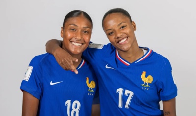 Maéline Mendy et Shana Chossenotte (photo FIFA.com) Maéline Mendy et Shana Chossenotte (photo FIFA.com)
