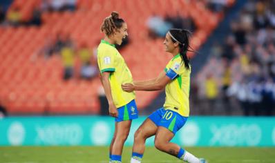 Lara et le Brésil n'ont pas fait de détails pour leur entrée (photo FIFA.com) Lara et le Brésil n'ont pas fait de détails pour leur entrée (photo FIFA.com)