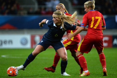 Amandine Henry en duel avec Mara Batea Amandine Henry en duel avec Mara Batea