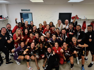 L'équipe turque de Galatasaray fête sa qualification (photo club) L'équipe turque de Galatasaray fête sa qualification (photo club)