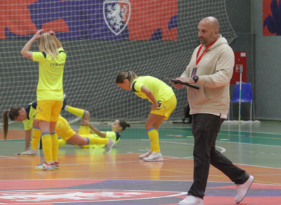 Futsal - Pierre-Étienne Demillier : "Quand tu bats le favori, tu deviens favori, il va falloir l'assumer" Futsal - Pierre-Étienne Demillier : "Quand tu bats le favori, tu deviens favori, il va falloir l'assumer"