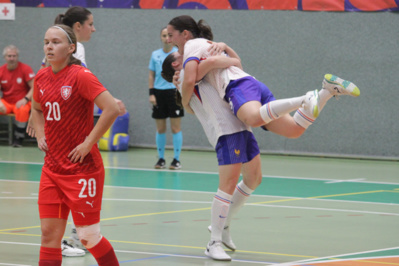 Alberbide à nouveau buteuse sur l'égalisation à 2-2 (photo Sébastien Duret) Alberbide à nouveau buteuse sur l'égalisation à 2-2 (photo Sébastien Duret)