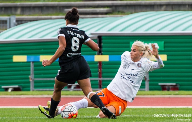 Jakobsson marque mais défend aussi comme face à Jaurena (photo Giovani Pablo) Jakobsson marque mais défend aussi comme face à Jaurena (photo Giovani Pablo)