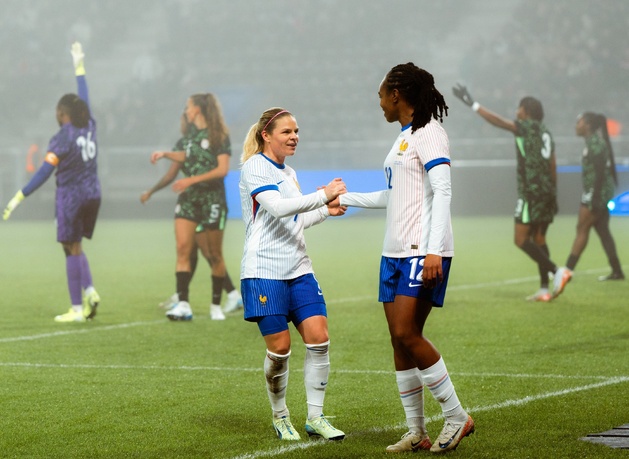 Le Sommer et Katoto se sont bien trouvées en première période (photo FFF) Le Sommer et Katoto se sont bien trouvées en première période (photo FFF)