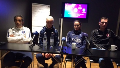 Farid Benstiti avec Caroline Seger et Kosovare Asllani (photo : Carina Galanou Ipsonius) Farid Benstiti avec Caroline Seger et Kosovare Asllani (photo : Carina Galanou Ipsonius)