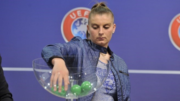 Marie-Charlotte Léger a effectué le tirage au sort (photo UEFA) Marie-Charlotte Léger a effectué le tirage au sort (photo UEFA)