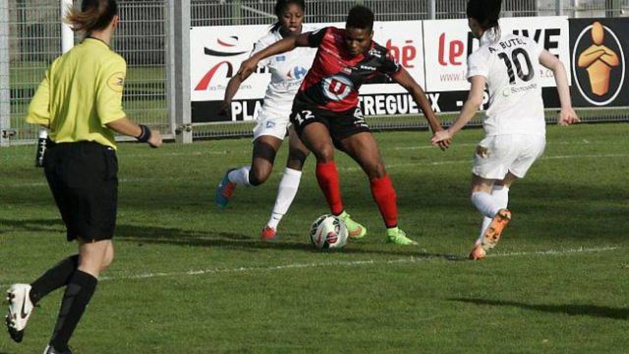 La Guingampaise Oparanozie sera face à la défense juvisienne (photo OF) La Guingampaise Oparanozie sera face à la défense juvisienne (photo OF)