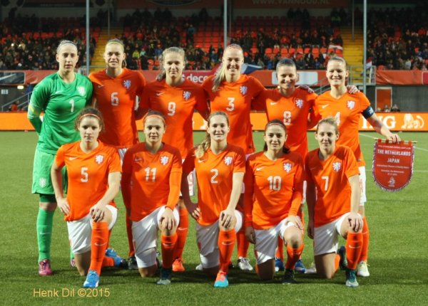 Le onze hollandais (photo Henk Dil) Le onze hollandais (photo Henk Dil)