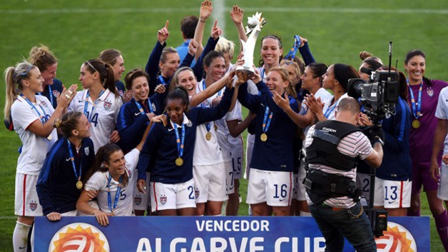 Bleues - La FRANCE absente de l'ALGARVE CUP mais pourrait jouer les ETATS-UNIS ? Bleues - La FRANCE absente de l'ALGARVE CUP mais pourrait jouer les ETATS-UNIS ?