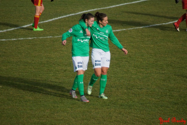 Chaumette et Peruzzetto, buteuses contre Rodez (photo Yoel Bardy) Chaumette et Peruzzetto, buteuses contre Rodez (photo Yoel Bardy)