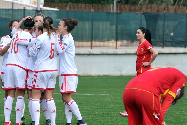Les Espagnoles tranquillement vainqueurs (photo : sefutbol) Les Espagnoles tranquillement vainqueurs (photo : sefutbol)