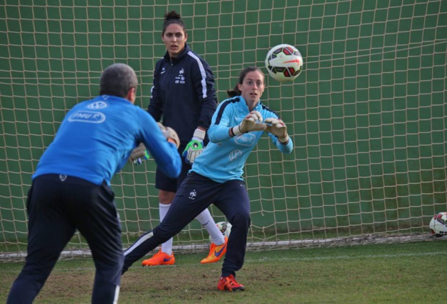 Laëtitia Philippe en séance avec Albert Rust (photo Antonio Mesa/FFF) Laëtitia Philippe en séance avec Albert Rust (photo Antonio Mesa/FFF)