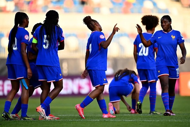 Les Bleuettes à la fête (photo UEFA.com)