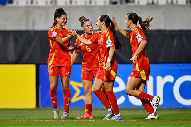 Le collectif espagnol a frappé pour un 7e titre espagnol (photo UEFA.com) Le collectif espagnol a frappé pour un 7e titre espagnol (photo UEFA.com)