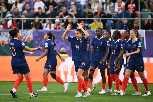 Clara Mateo a réalisé une belle prestation face aux Galloises (photo UEFA.com)