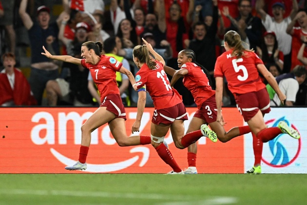 Le but libérateur pour tout le stade et l'équipe helvète (photo UEFA.com) Le but libérateur pour tout le stade et l'équipe helvète (photo UEFA.com)