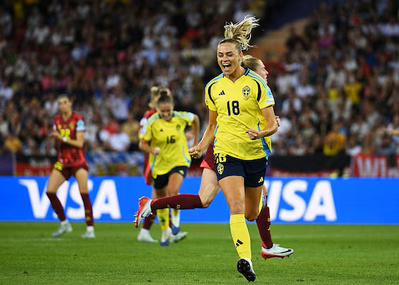 Fridolina Rolfö buteuse sur penalty (photo UEFA.com)