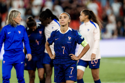 Sakina Karchaoui et les Bleues échouent en quart (photo Zoé Jeulin/FFF)