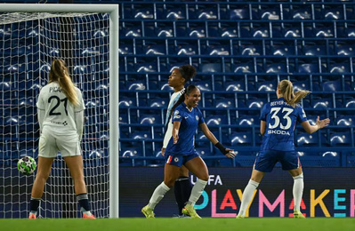 Thompson marque juste après la pause Thompson marque juste après la pause