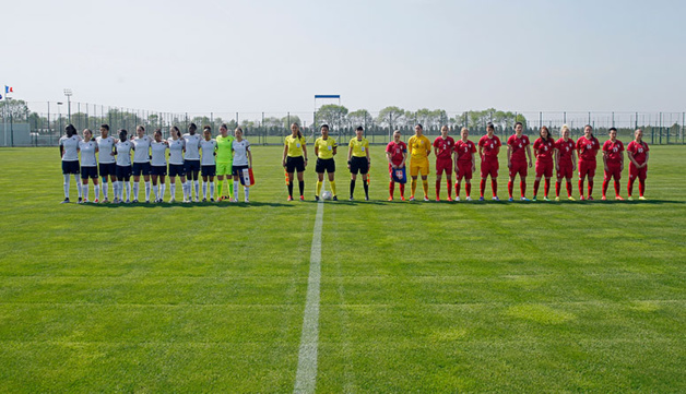 Les deux équipes (photo FSS) Les deux équipes (photo FSS)