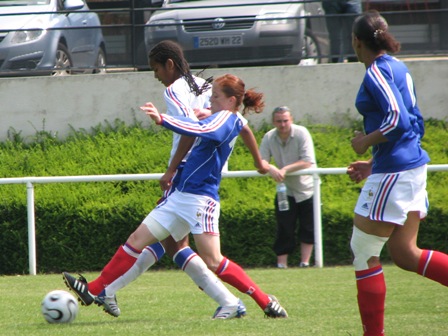 Duel entre Wendie Renard et Nora Coton Pélagie