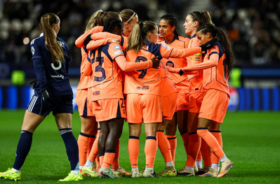 Le Barça termine en tête de la phase de groupes