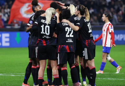 Renard félicitée par ses partenaires Renard félicitée par ses partenaires