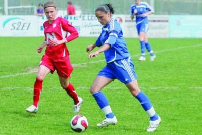 Ophélie Meilleroux (Soyaux) devant Marine Pervier