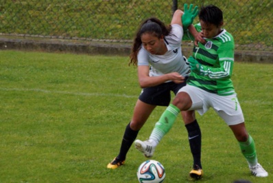 Duel intense pour les Françaises avec ici Bacha (photo Sébastien Duret) Duel intense pour les Françaises avec ici Bacha (photo Sébastien Duret)