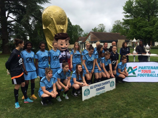 Soyaux remporte le trophée (photo ASJ Soyaux) Soyaux remporte le trophée (photo ASJ Soyaux)