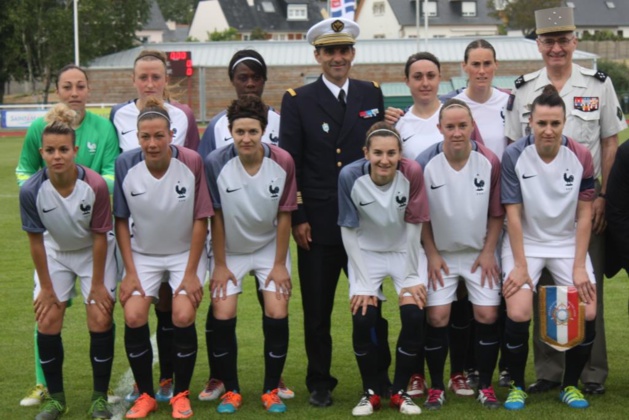 Militaires - Troisième set pour les Françaises (6-0) Militaires - Troisième set pour les Françaises (6-0)