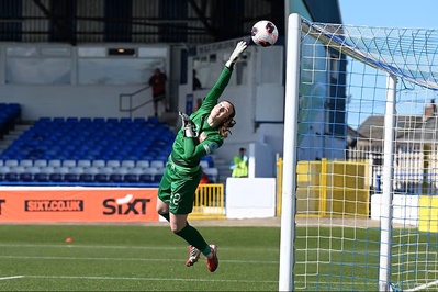 Dhalluin a trouvé la lucarne (photo UEFA.com) Dhalluin a trouvé la lucarne (photo UEFA.com)