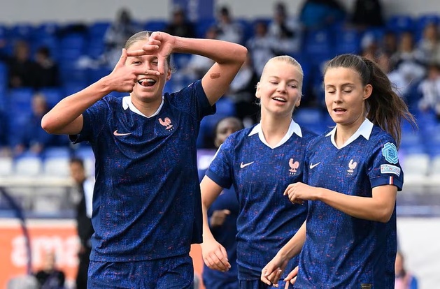 Margot Collin et la France ont refroidi la Finlande (photo UEFA.com) Margot Collin et la France ont refroidi la Finlande (photo UEFA.com)