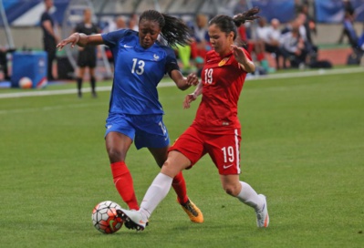 Diani, auteur d'une belle prestation à droite (photo Antonio Mesa/FFF) Diani, auteur d'une belle prestation à droite (photo Antonio Mesa/FFF)