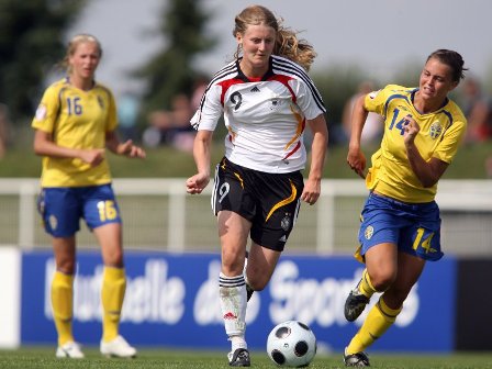 Marie Pollman inscrit son 3e but (photo : DFB)