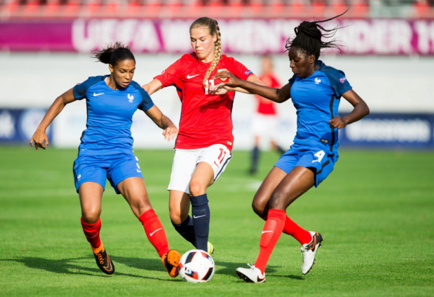 Les Françaises Cascarino et Cissoko (photo UEFA.com) Les Françaises Cascarino et Cissoko (photo UEFA.com)