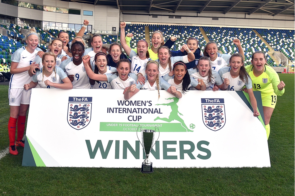 U19 - ANGLETERRE - FRANCE : 3-1, les Bleuettes payent cash leurs erreurs