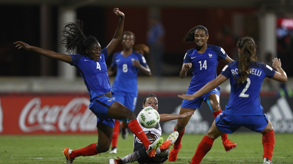 Cissoko face à l'Allemagne (photo FIFA.com) Cissoko face à l'Allemagne (photo FIFA.com)