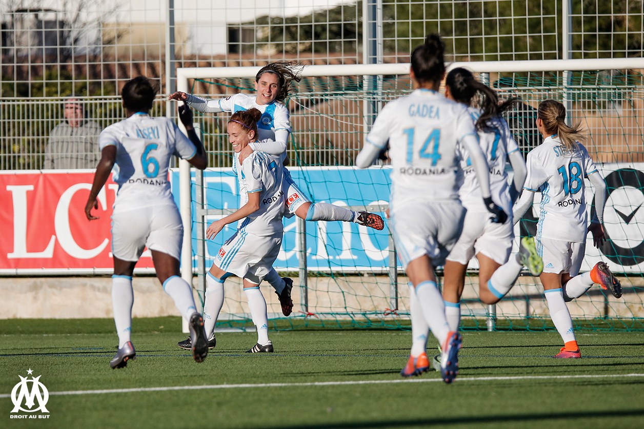 Les Marseillaises fêtent leur victoire (photo Meryll Vian/OM.net)