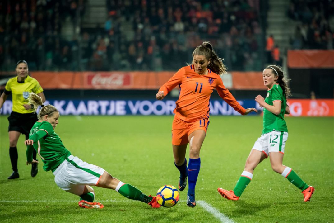 Les Pays-Bas de Martens ont pêché dans le dernier geste face à l'Irlande