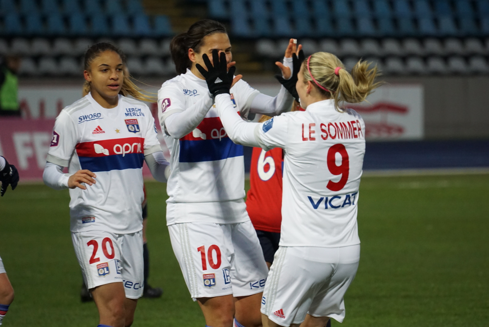 Cascarino, Marozsan, Le Sommer, trois des buteuses lyonnaises face au LOSC (photo footofeminin.fr)