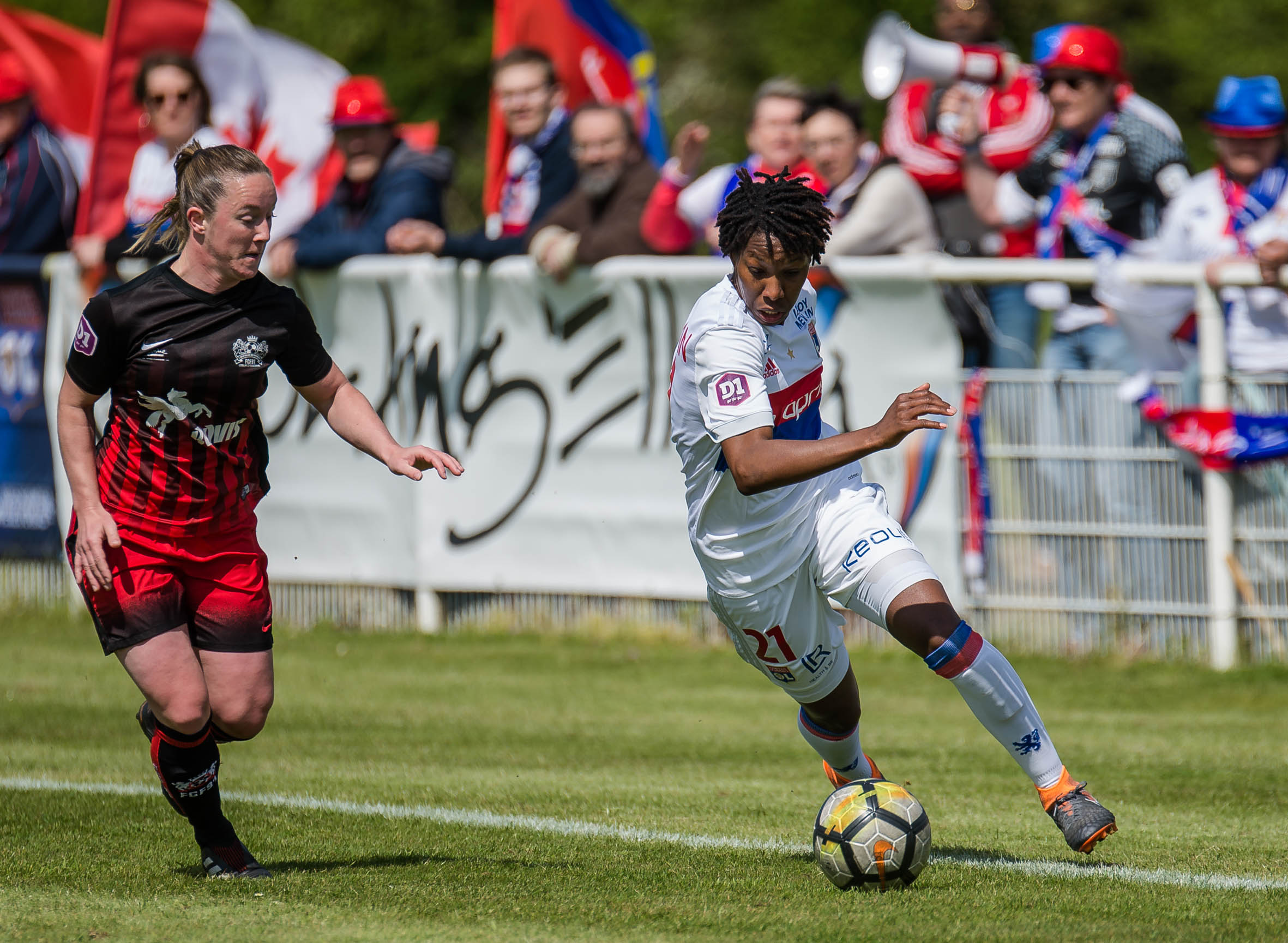 Buchanan et l'OL ont concédé leur sixième but de la saison toutes compétitions confondues mais surtout décrocher leur 20e victoire (photo Giovani Pablo)