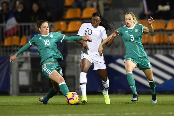 Diani a essayé de se frayer un chemin sans succès Diani a essayé de se frayer un chemin sans succès