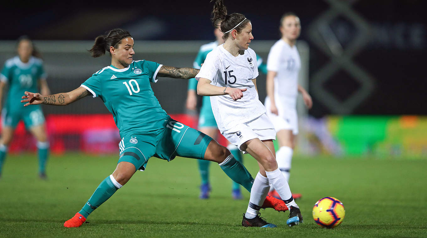 Le milieu français a dû faire face au pressing allemand Le milieu français a dû faire face au pressing allemand