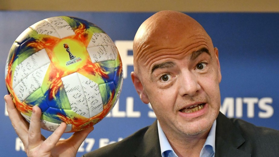 Coupe du Monde 2019 - La VAR dès cet été en France, le ballon dévoilé