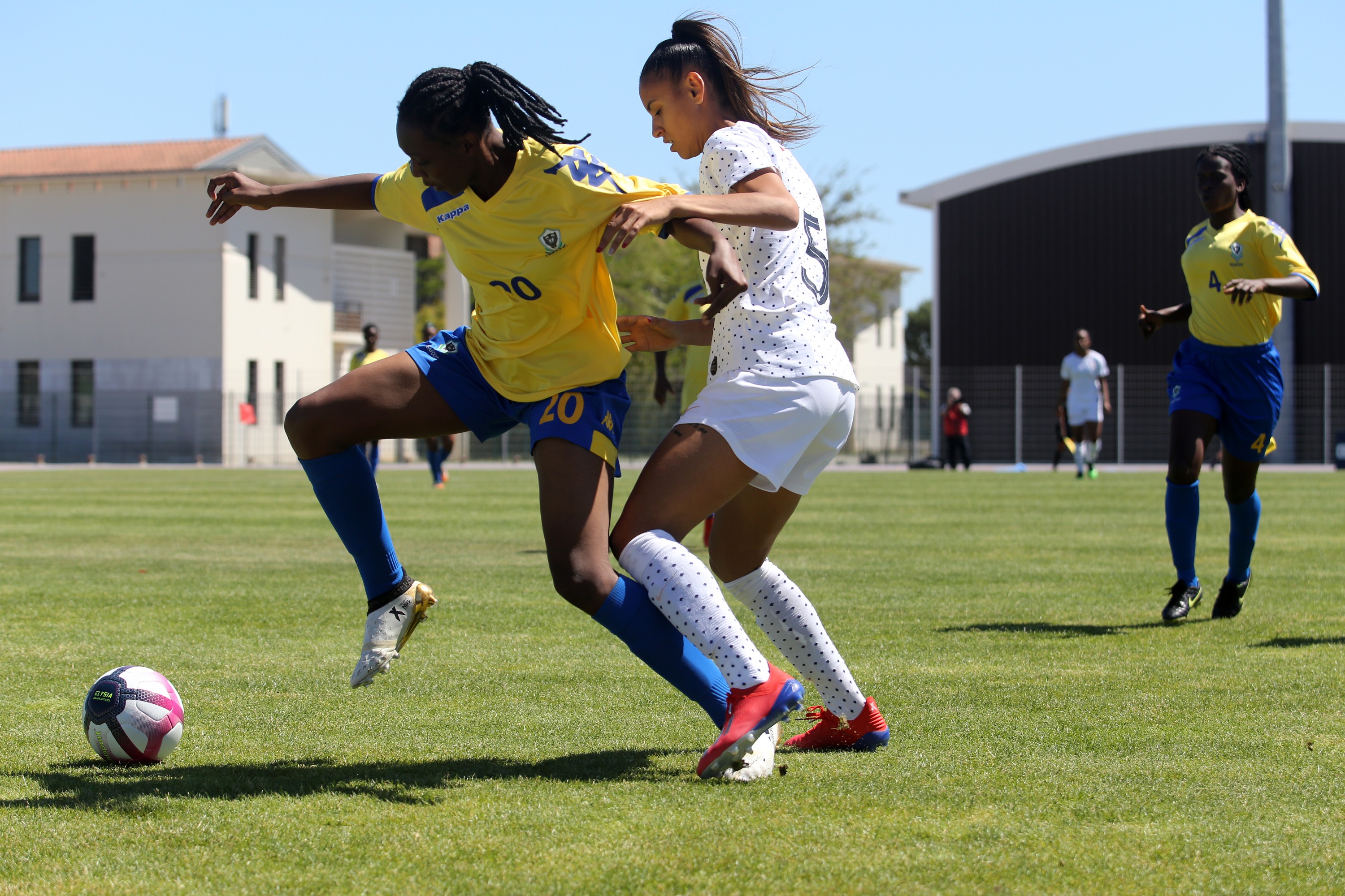 Lakrar aura contribué au succès français (photo Hélène Dos Santos/Sud Ladies Cup)