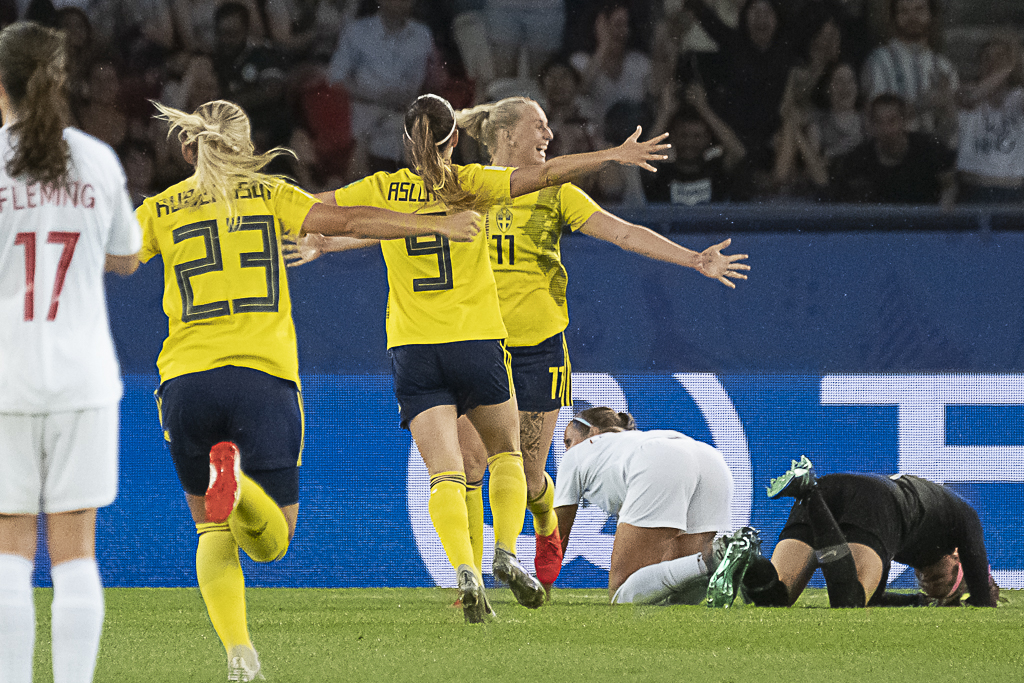 Blackstenius ouvre le score (photo Eric Baledent/FOF)
